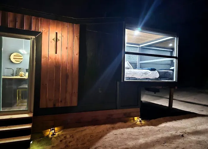 Arizona Adventure Awaits: Glamping Offering Exquisite Views Holiday home